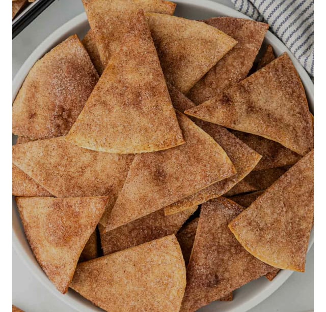 CINNAMON CHIPS Medium tray (12-15 servings).