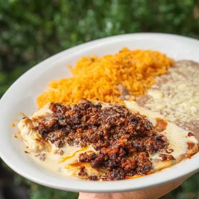 Steak N Chorizo Fundido.