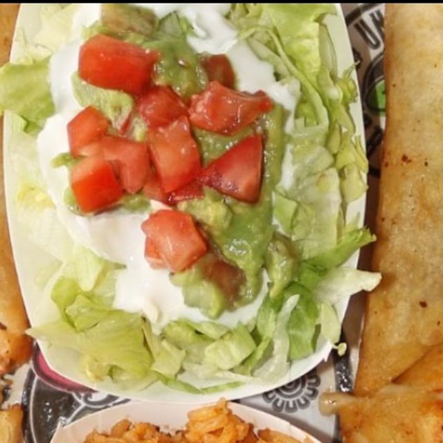Small Guacamole Salad.